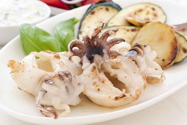 Seppioline con salsa di carciofi